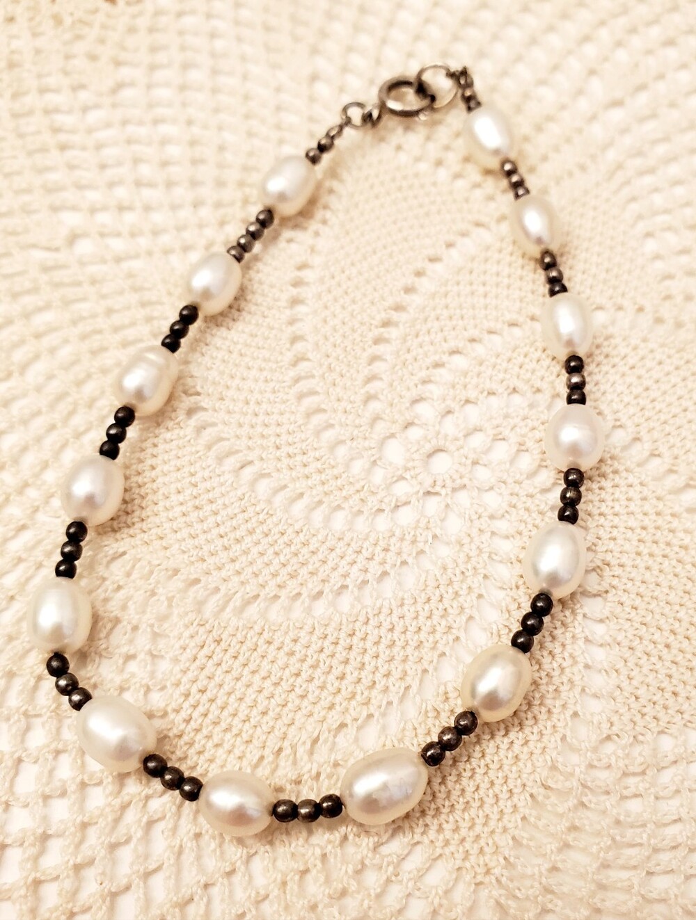 Delicate Pearl and Black Bead Bracelet - White/Black, 8 Inches, Sterling Clasp